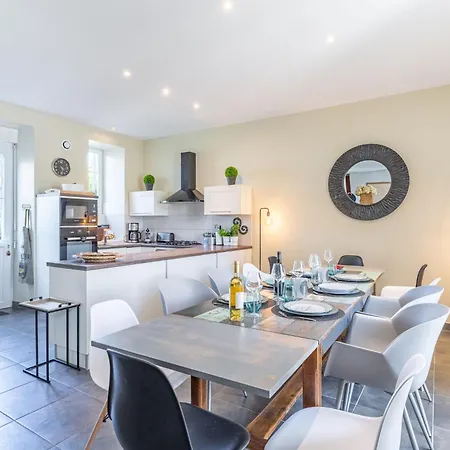 Holiday home La Maison Des Freres-1 By Interhome *